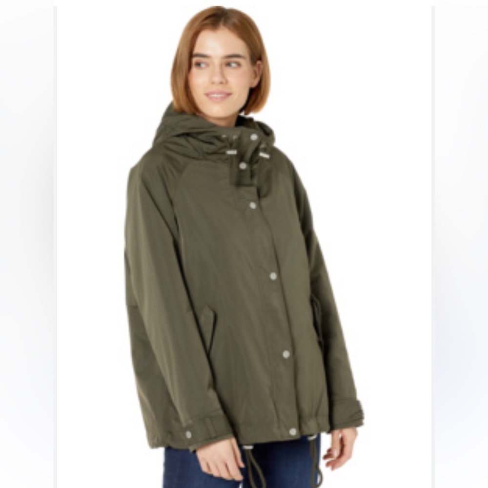 LEVI’S HOODED RAIN JACKET NWT